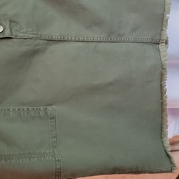 Ana cotton cargo skirt with fringe army green 33/16 button fly - Picture 3 of 8